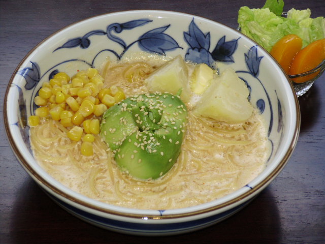 アボカドじゃがバターコーン味噌牛乳スープスパ アボカドじゃがバターコーン味噌牛乳スープスパ
